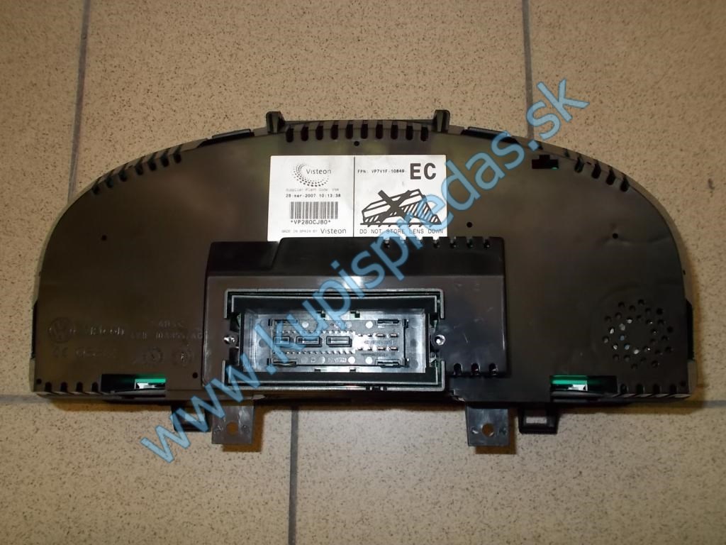 Prístrojový panel VW GOLF 5 